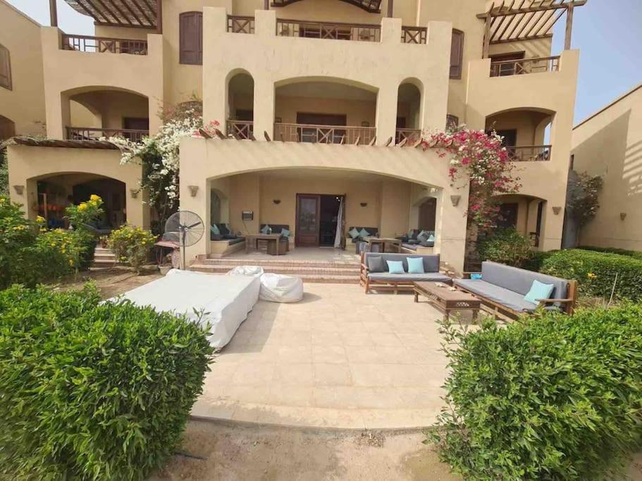 Апартаменты Sabina - A Luxurious Fully Furnished Ground Floor 2bd In El Gouna-red Sea