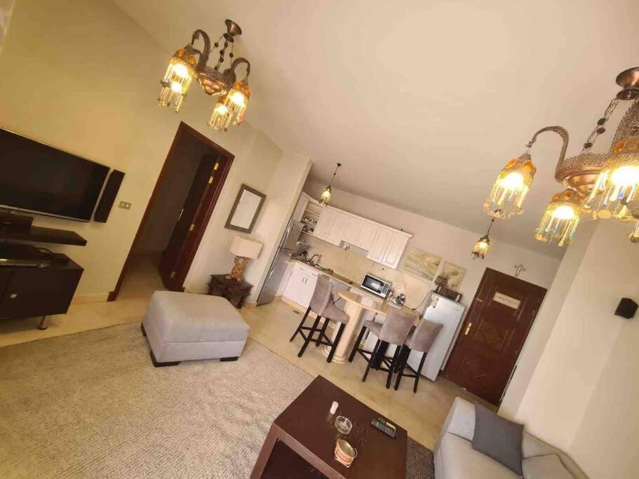 Sabina - A Luxurious Fully Furnished Ground Floor 2bd In El Gouna-red Sea * Хургада